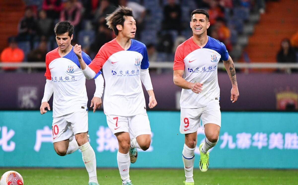 国安主场击败上港,获得关键胜利 国安主场击败上港,获得关键胜利