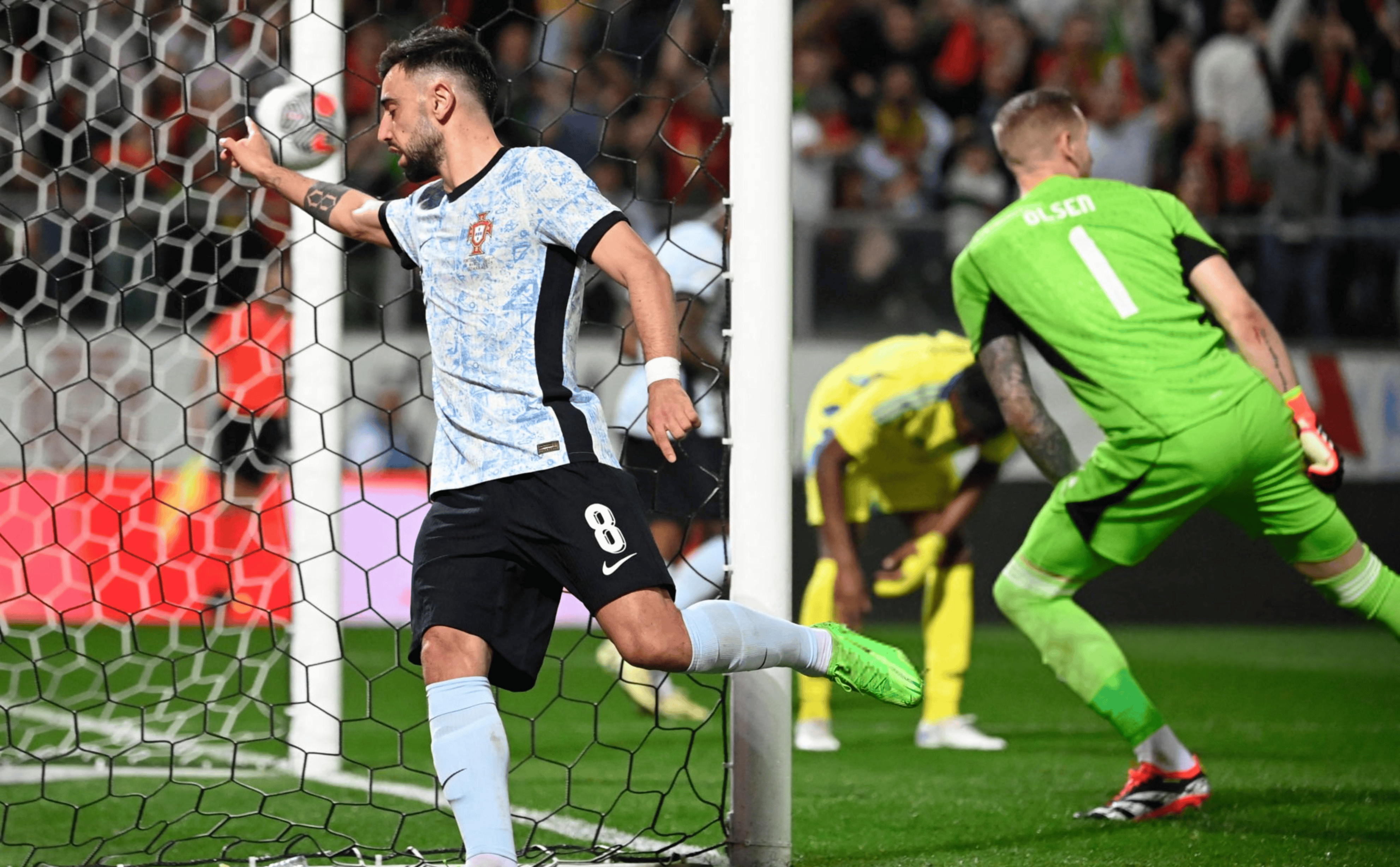 广西队主场大捷,抢先一步成功冲顶 广西队主场大捷,抢先一步成功冲顶