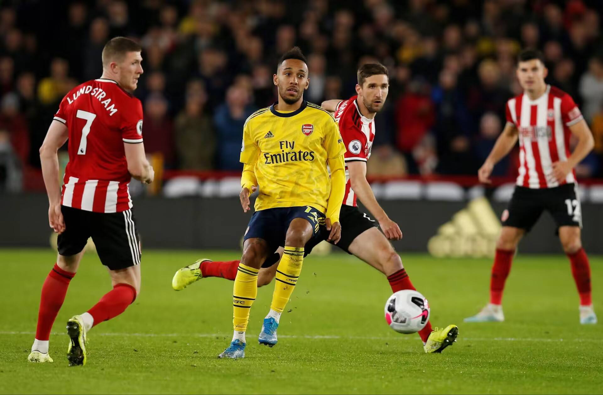 FB体育官方网站-富勒姆绝杀谢菲联，迎来保级希望