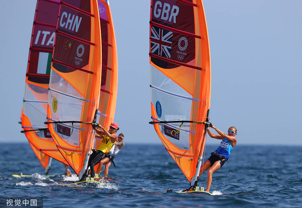 FB体育官方网站-法国运动员勇夺银牌，备受瞩目