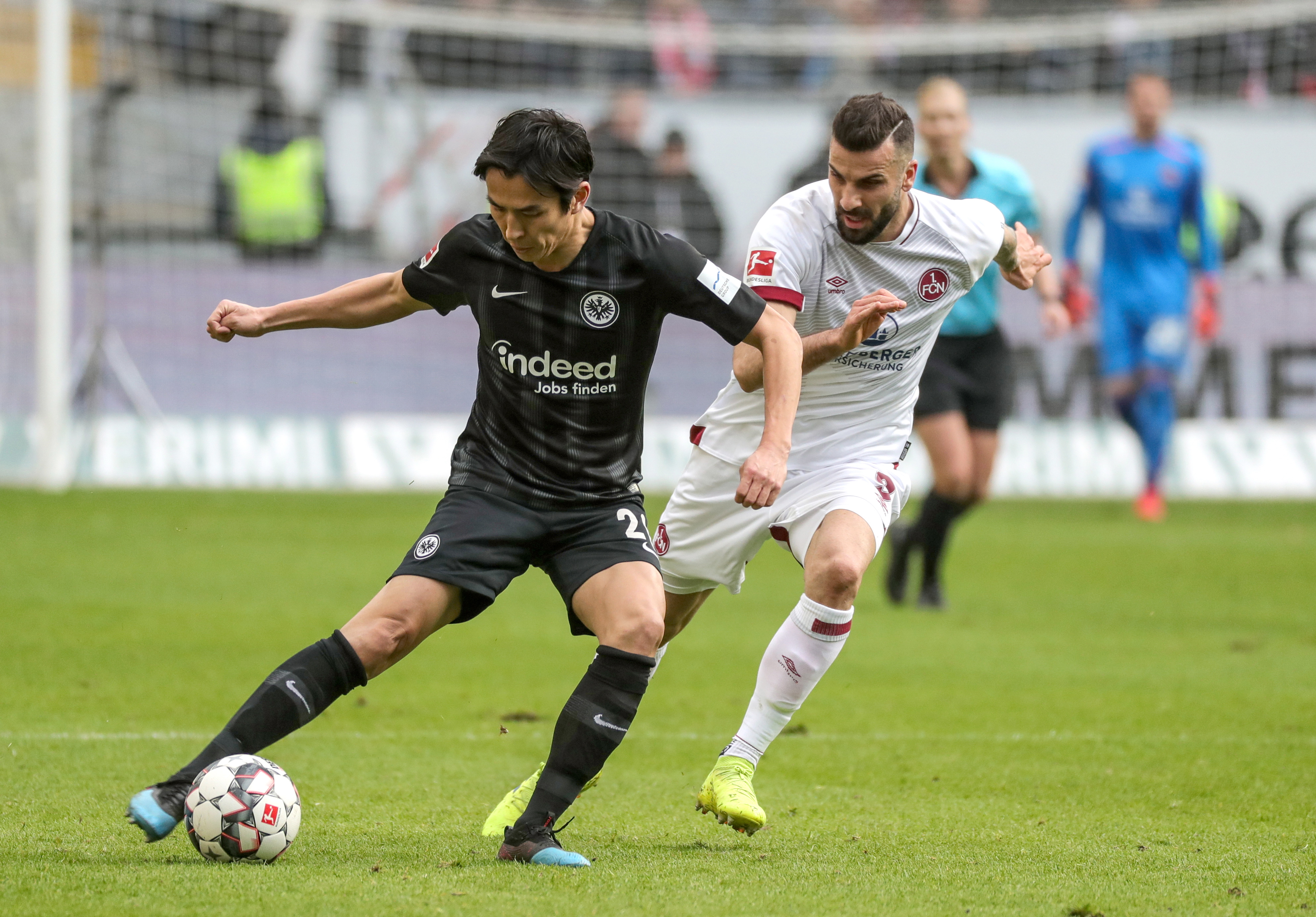 FB体育官网-法兰克福新赛季目标明确，冲击前八实现