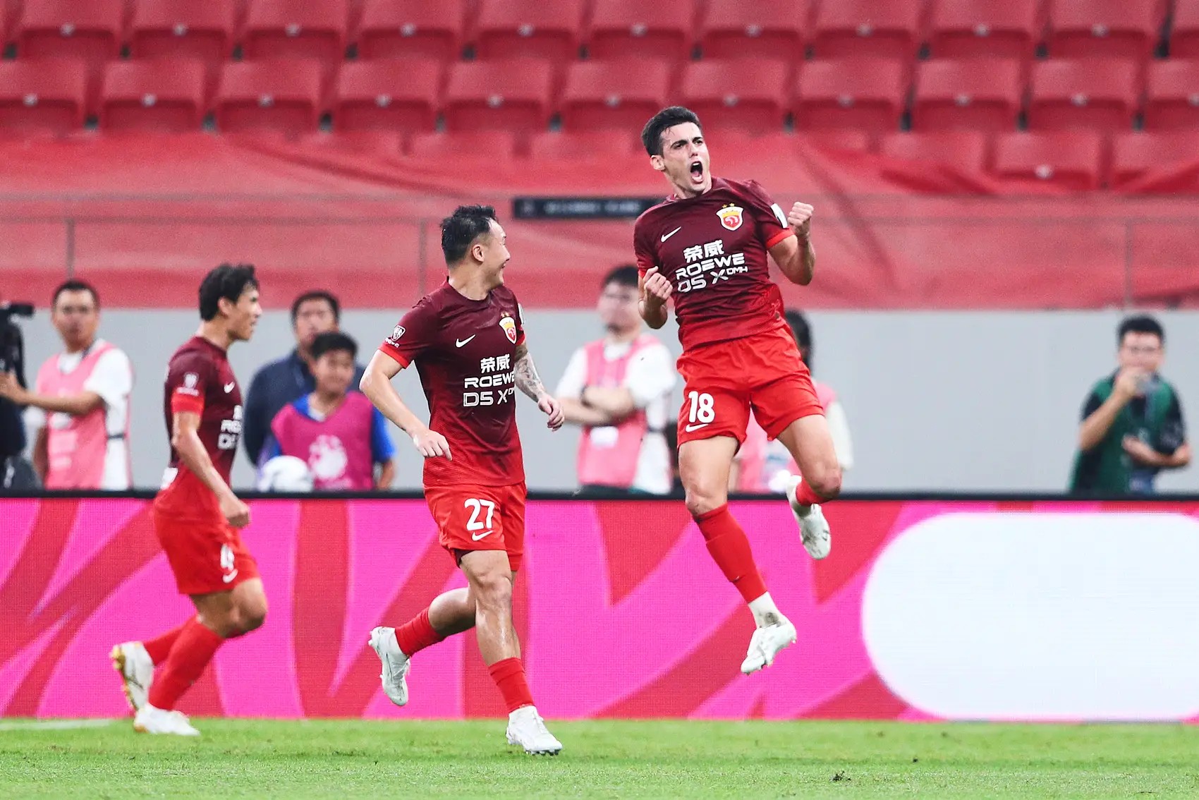 FB体育平台-保持平稳发挥，助球队晋级胜出