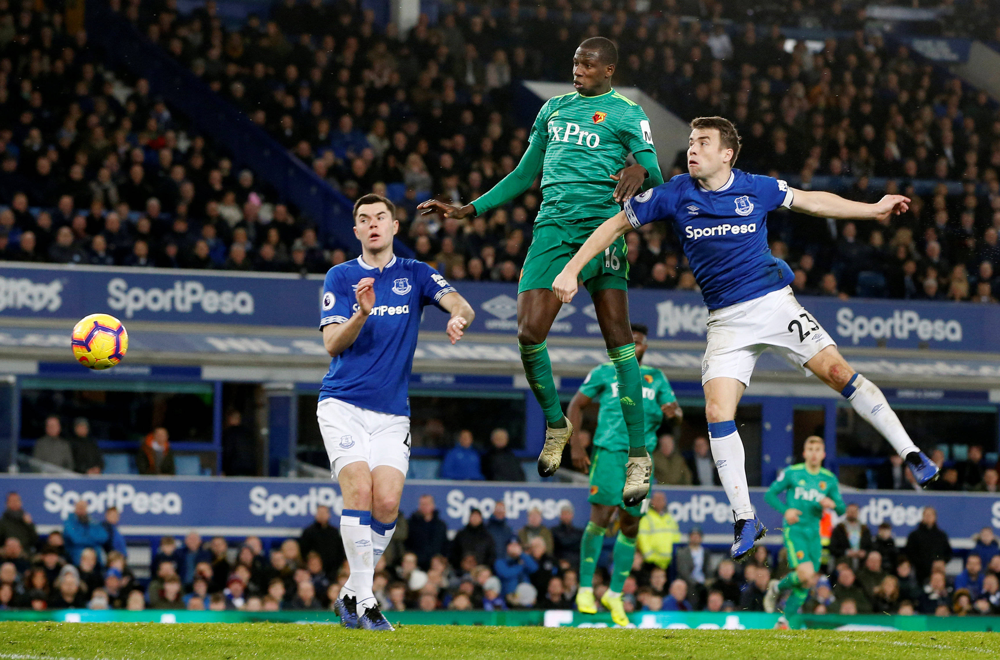 FB体育官网-英格兰足球超级联赛的发展前景如何？