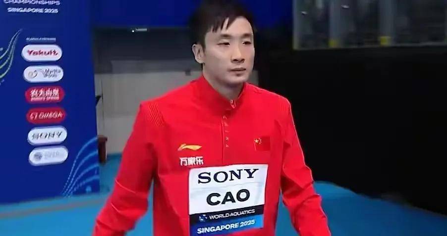 FB体育平台-日本短道速滑选手技压群雄，实现逆袭夺得银牌