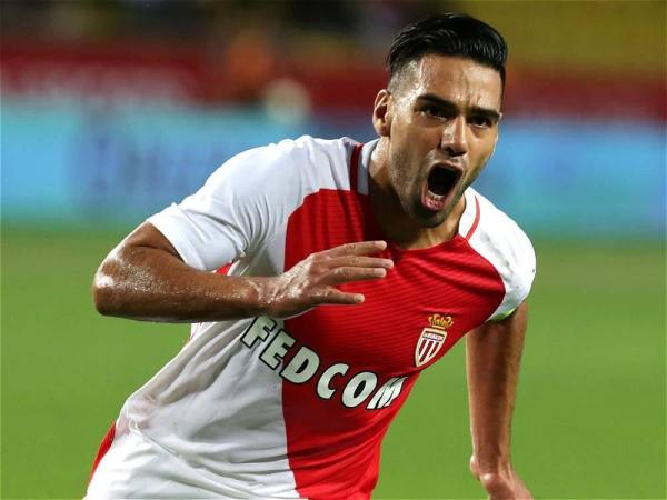 FB体育-亚眠球员被法甲球队看中，转会消息传出