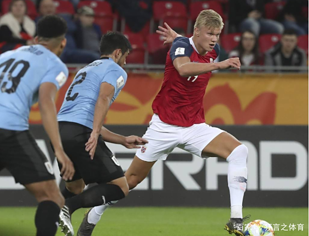 韦贾唐萨进球,尼日利亚队惊险击败乌克兰晋级半决赛! 韦贾唐萨进球,尼日利亚队惊险击败乌克兰晋级半决赛!