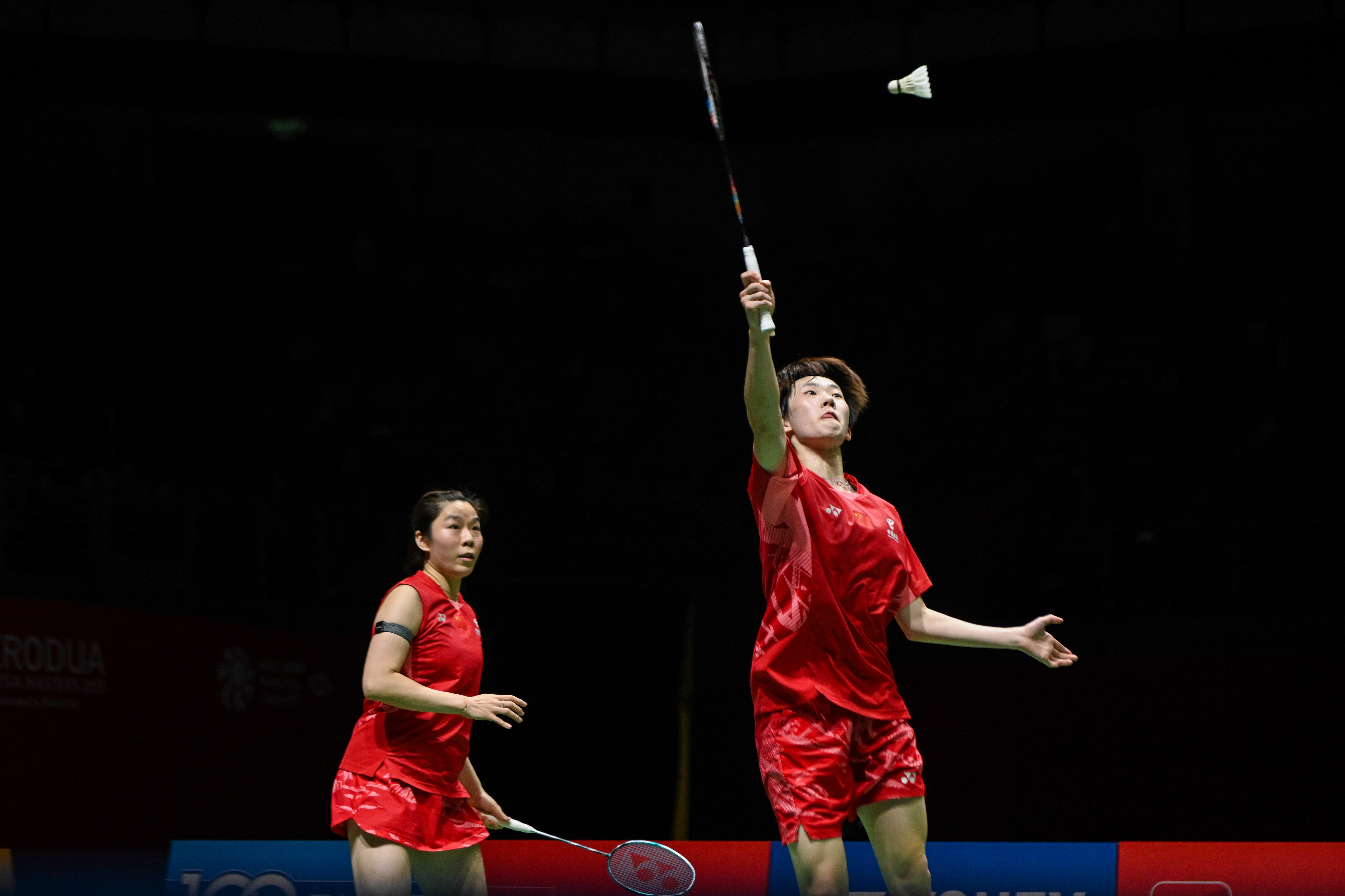 羽毛球比赛选手实力对比,较量激烈引人注目 羽毛球比赛选手实力对比,较量激烈引人注目