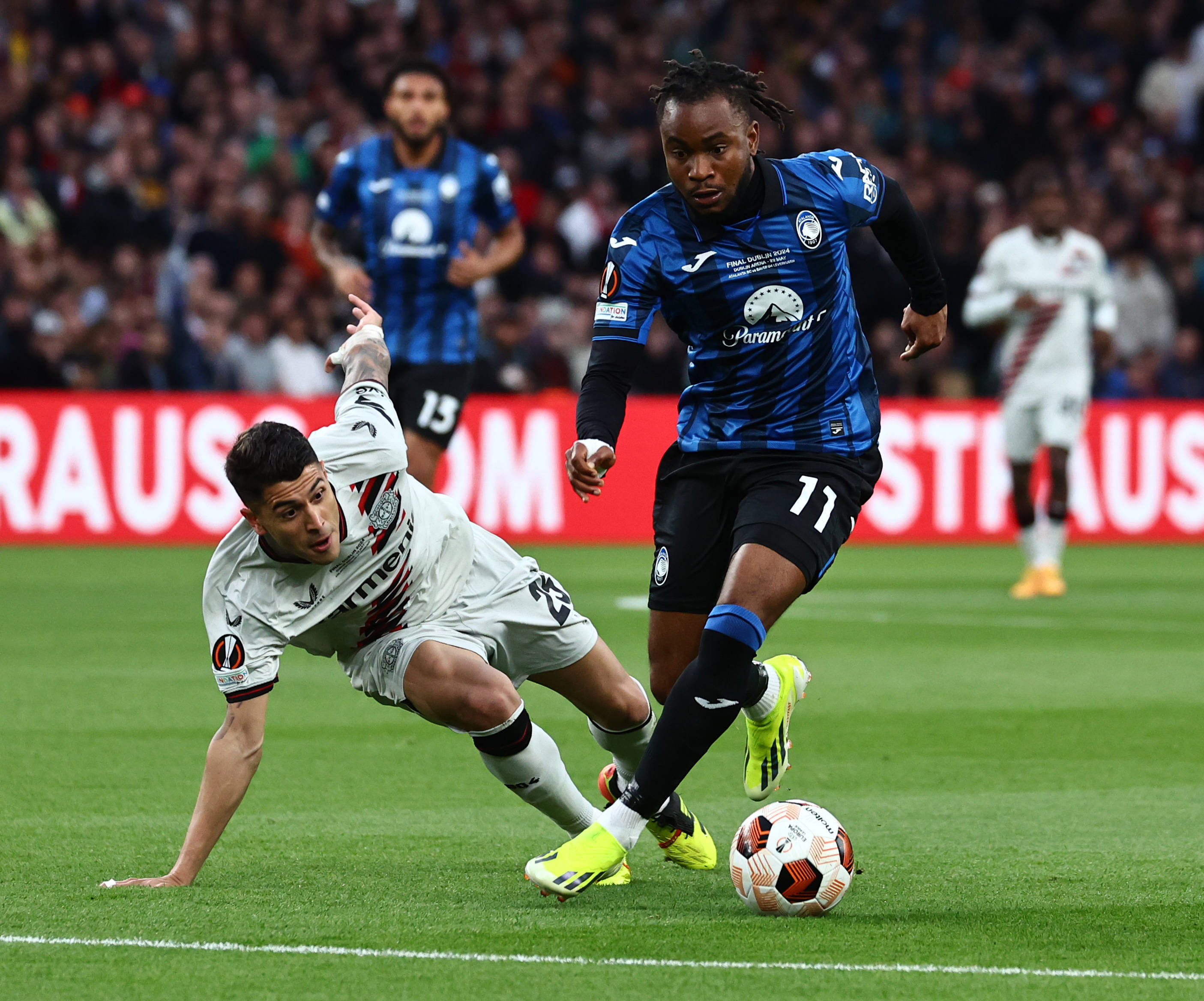 FB体育官网-AC米兰客场憾负亚特兰大，排名骤降