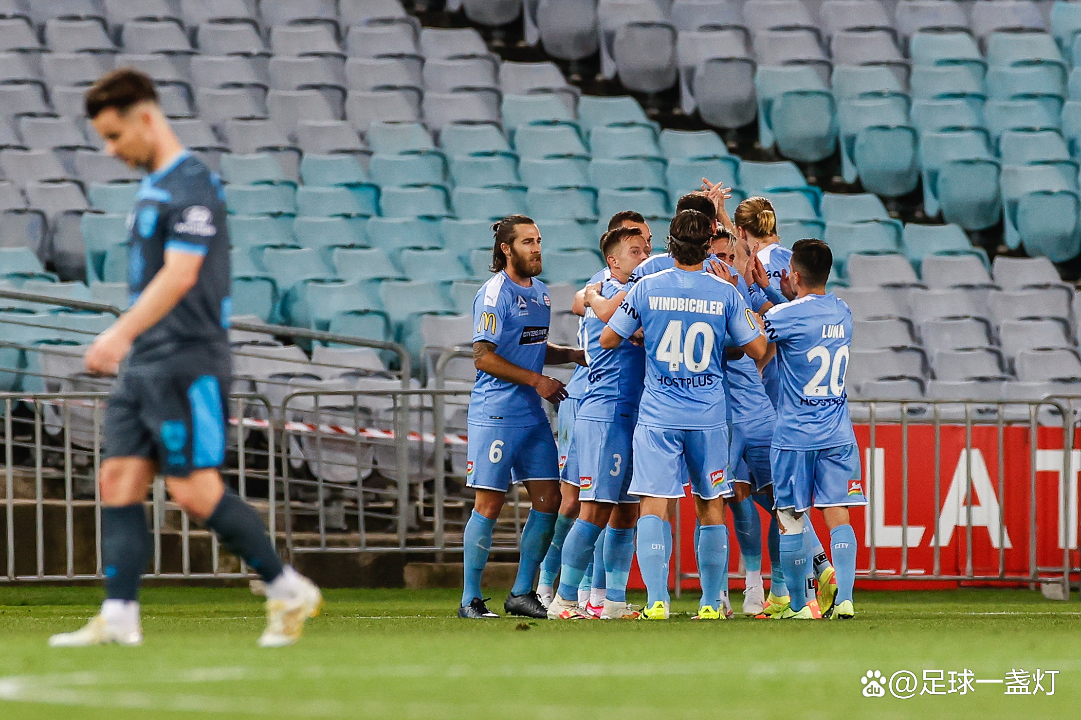 澳大利亚墨尔本胜利队获得胜利,晋级 澳大利亚墨尔本胜利队获得胜利,晋级