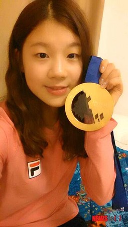 南非游泳女将表现亮眼,夺金 南非游泳女将表现亮眼,夺金