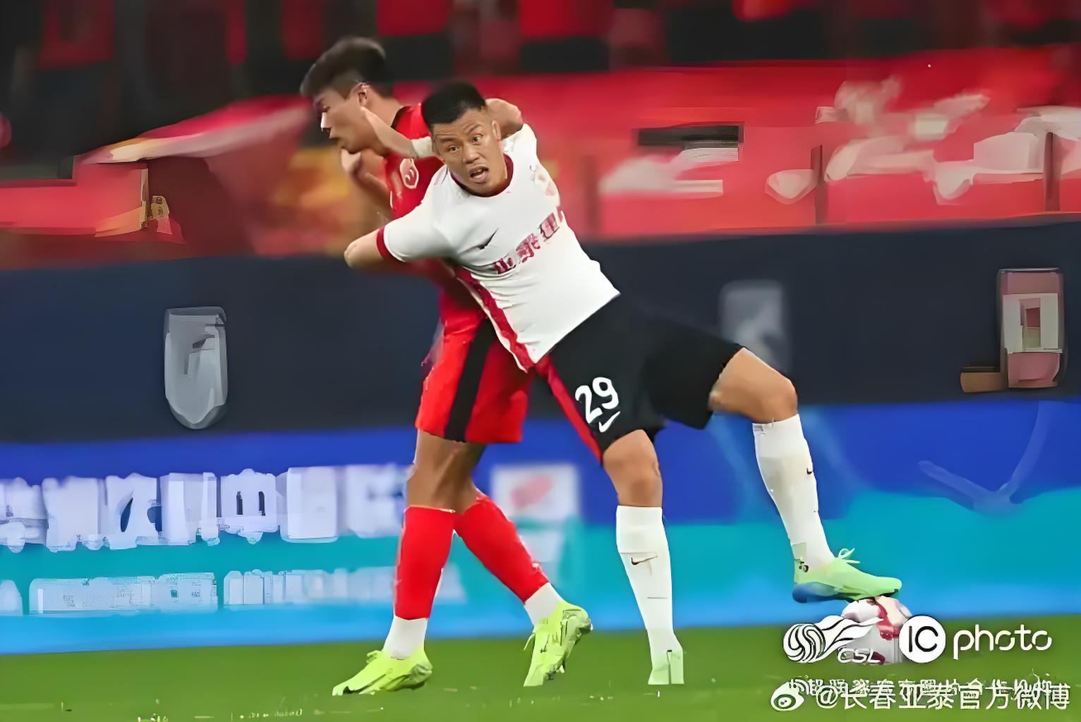 长春亚泰主场力克内蒙古力帆,士气高涨表现出色 长春亚泰主场力克内蒙古力帆,士气高涨表现出色