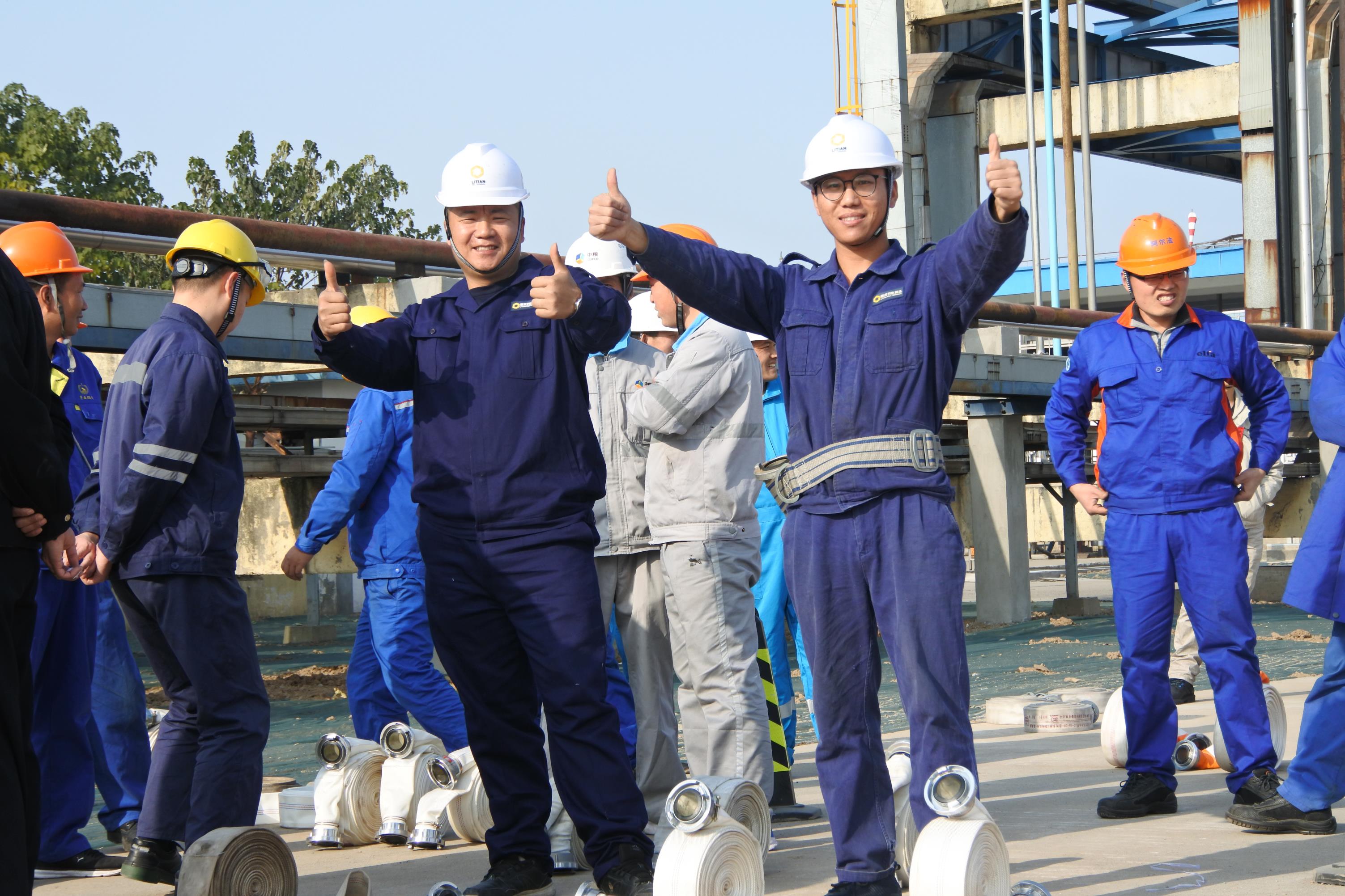 FB体育官方网站-强强对话，两队争分夺秒展开激烈角逐