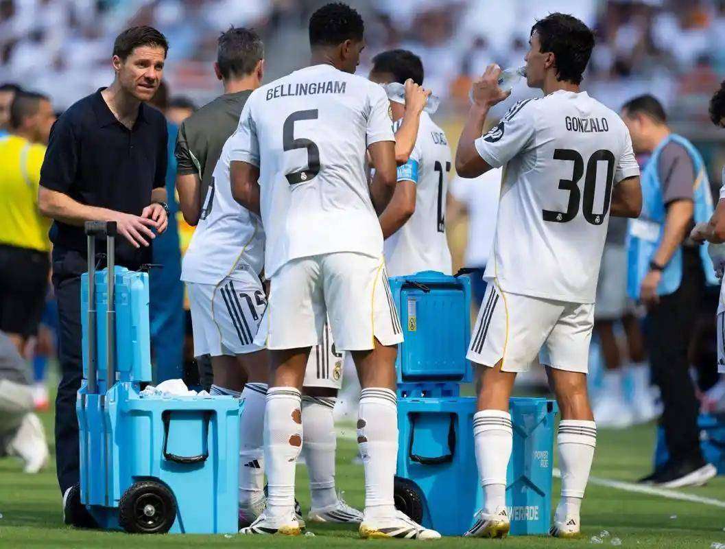 FB体育官网-皇马新星火力全开，巴赫伊亚主场被击溃