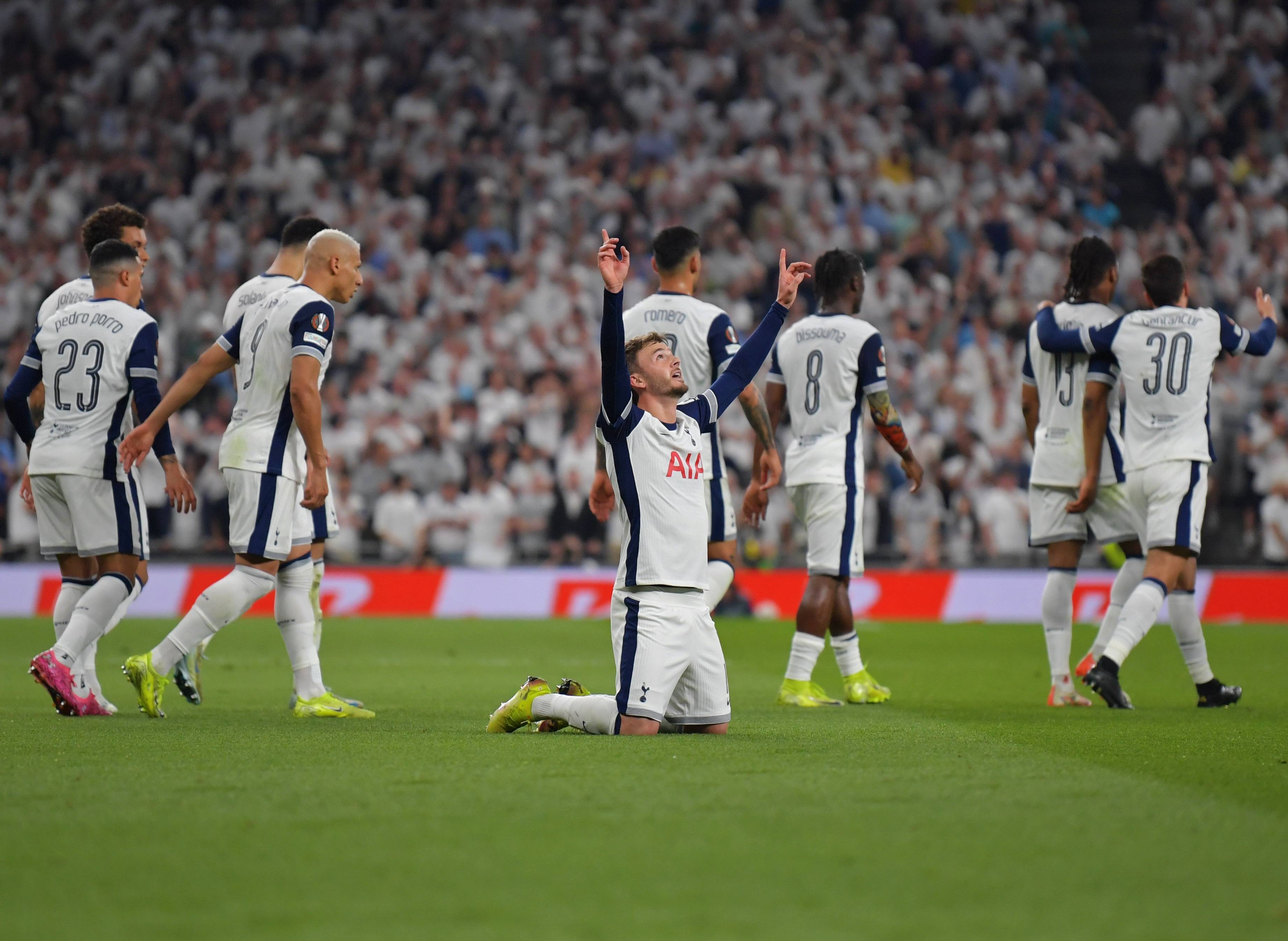 FB体育官方网站-热刺半场领先赢球，保持不败势头