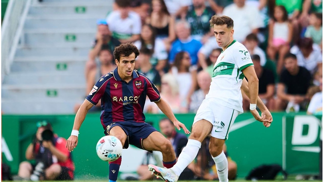 瓦伦西亚大胜,小组第二有突破! 瓦伦西亚大胜,小组第二有突破!