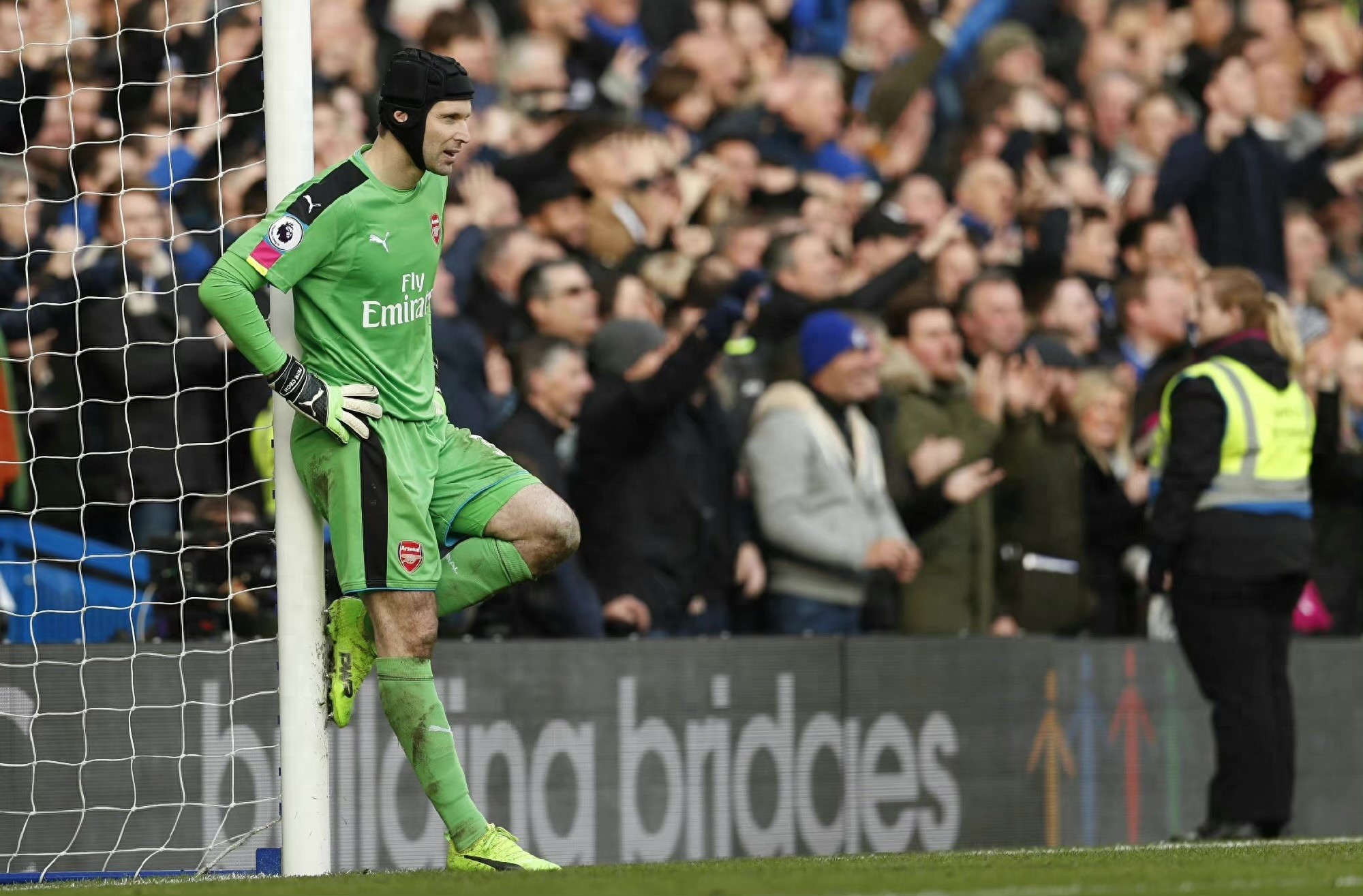 FB体育-沃尔夫斯堡门将神勇扑救，确保球队保持不败记录